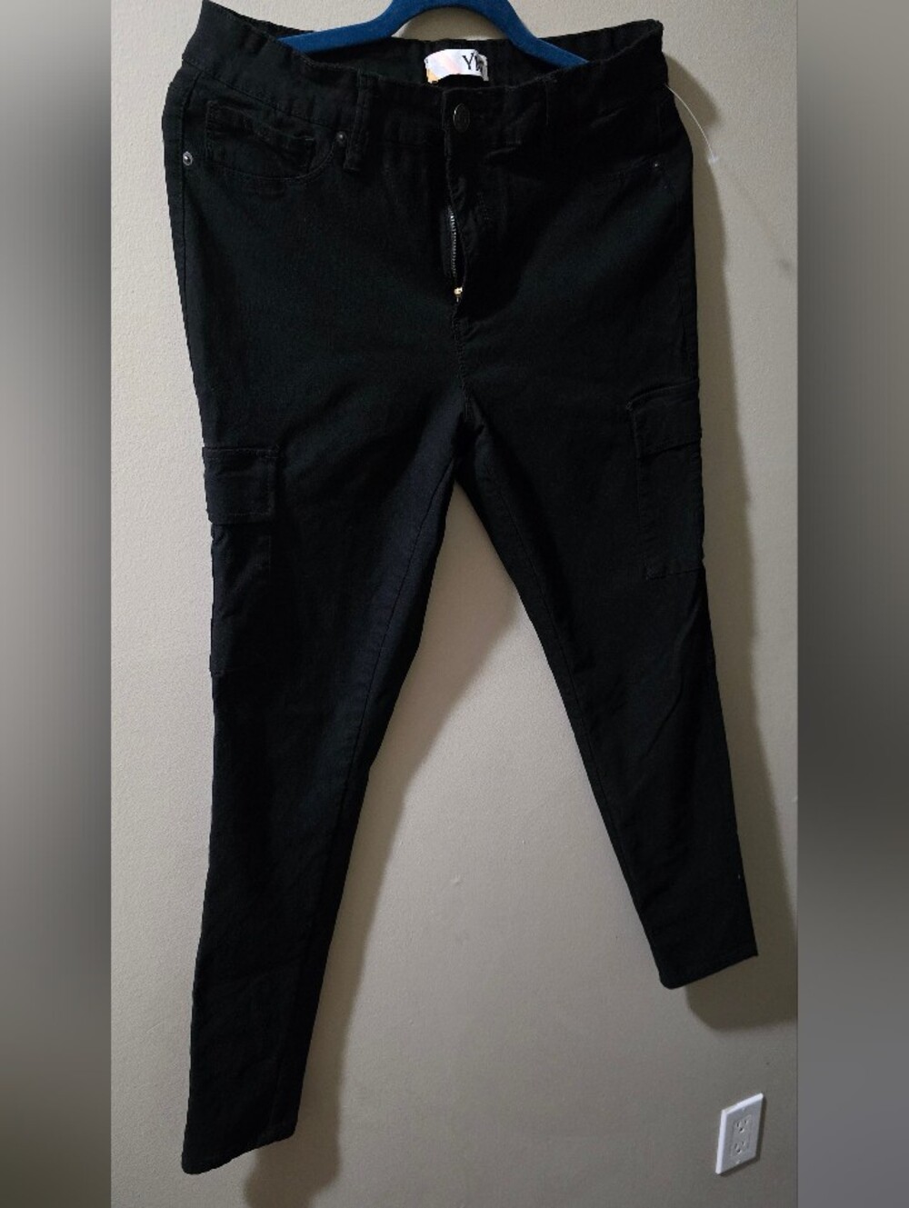 YMI Black Slim Cargo Pants for Men